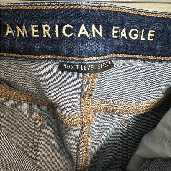 American Eagle Patched Low Rise Jegging Dark Blue Women’s Size 12 Short - Picture 4 of 6